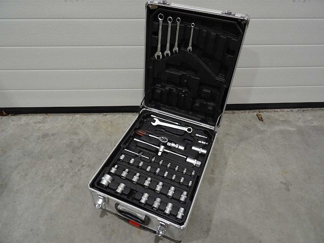 Gereedschapskoffer met inhoud - afbeelding 2 van  4