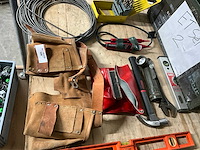 Gereedschapskoffer met inhoud - afbeelding 4 van  5