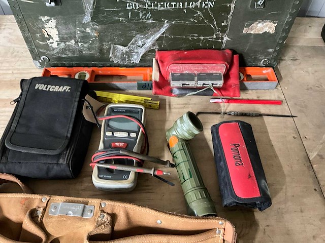 Gereedschapskoffer met inhoud - afbeelding 3 van  4