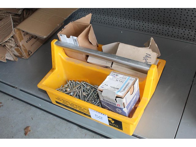 Gereedschapskoffer stanley met diverse gereedschappen w.o. sleutels, tangen en hamers. - afbeelding 1 van  2