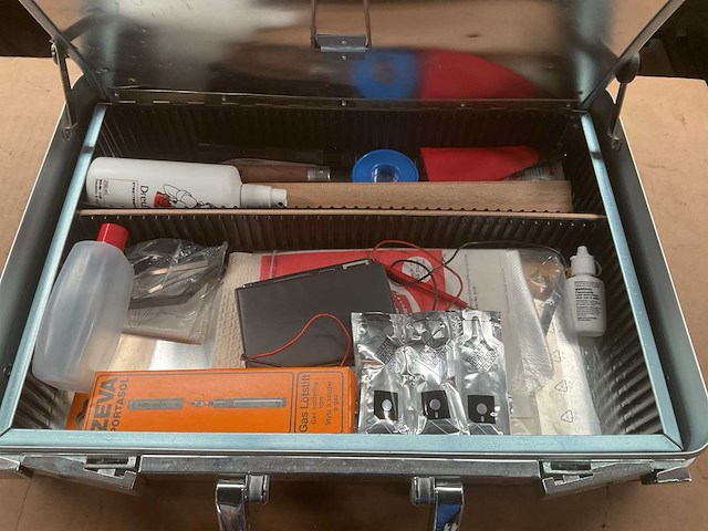 Gereedschapskoffer - afbeelding 2 van  2