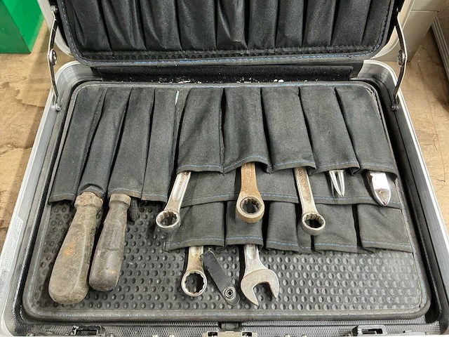 Gereedschapskoffer - afbeelding 2 van  5