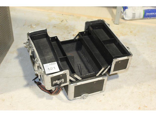 Gereedschapskoffer. - afbeelding 1 van  1