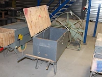 Gereedschapskruiwagen nn met houten klep