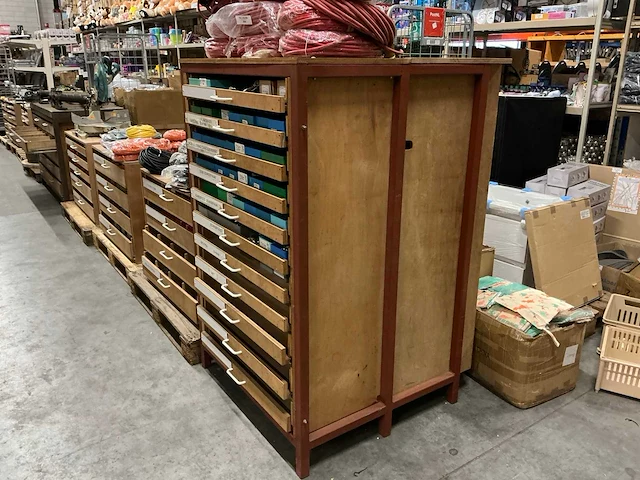 Gereedschapsladekast 100x102,5xh156,5cm - afbeelding 1 van  3