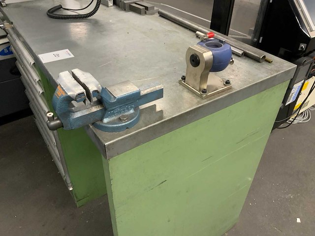 Gereedschapsladekast met inhoud - afbeelding 2 van  7