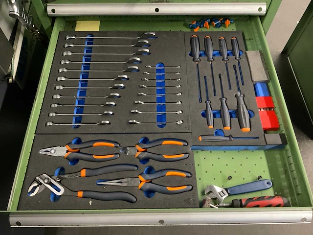 Gereedschapsladekast met inhoud - afbeelding 4 van  7