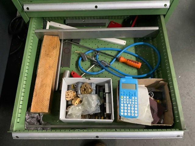 Gereedschapsladekast met inhoud - afbeelding 7 van  7