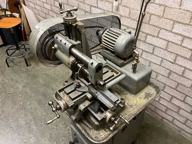 Gereedschapsslijpmachine - afbeelding 3 van  10