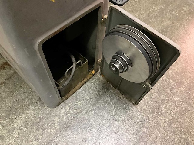 Gereedschapsslijpmachine - afbeelding 9 van  10