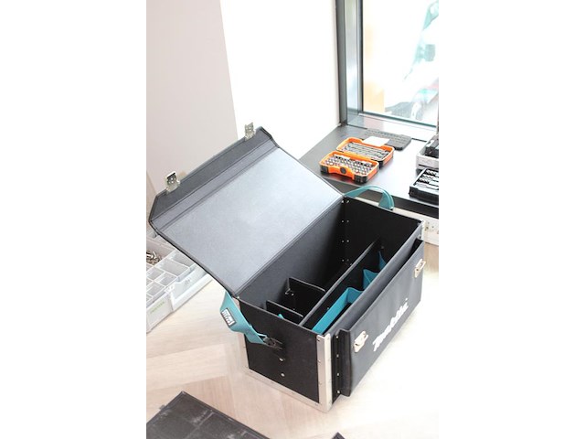 Gereedschapstas makita met draagband. - afbeelding 2 van  4
