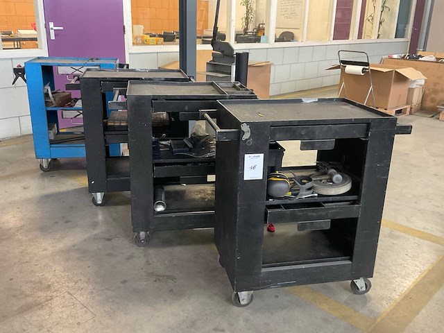 Gereedschapswagen (4x) - afbeelding 1 van  6