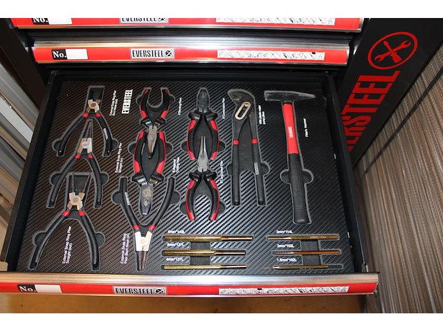 Gereedschapswagen eversteel gevuld met diverse gereedschap w.o. schroevendraaiers, doppenset, tangen, sleut... - afbeelding 5 van  8