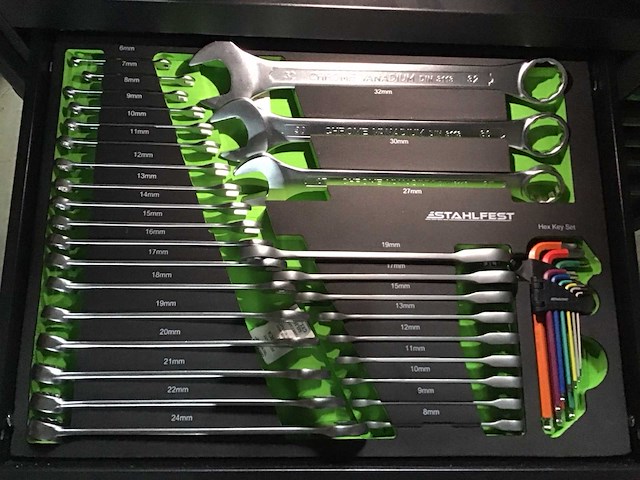 Gereedschapswagen gevuld - afbeelding 14 van  17