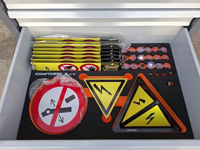 Gereedschapswagen met divers 1000v gereedschap kraftwerk, bt700 - afbeelding 9 van  10