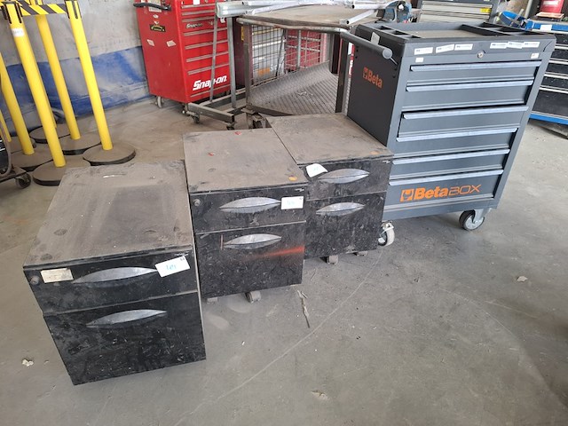 Gereedschapswagen met inhoud, betabox - afbeelding 1 van  13