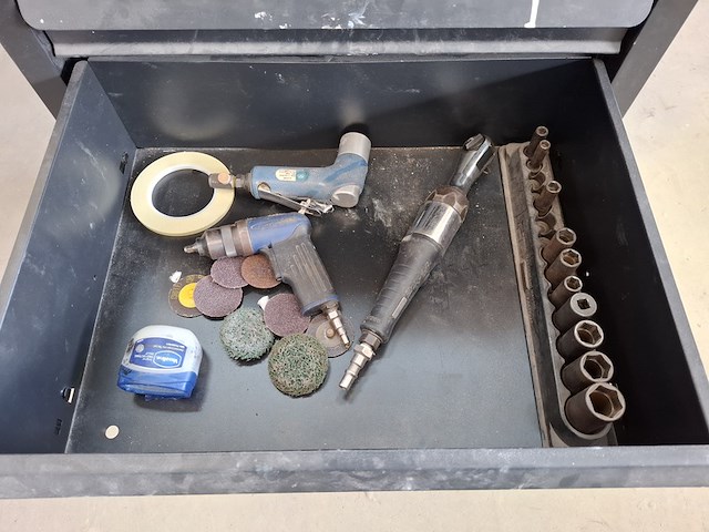 Gereedschapswagen met inhoud, clas b.line - afbeelding 11 van  12