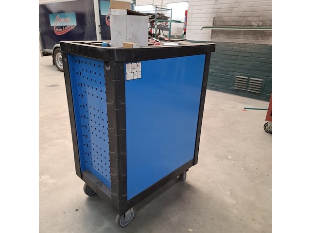 Gereedschapswagen met inhoud hbm - afbeelding 3 van  11