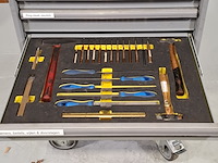 Gereedschapswagen met inhoud, lista - afbeelding 23 van  24