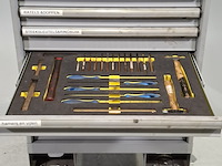 Gereedschapswagen met inhoud, lista - afbeelding 11 van  22