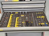 Gereedschapswagen met inhoud, lista - afbeelding 9 van  24