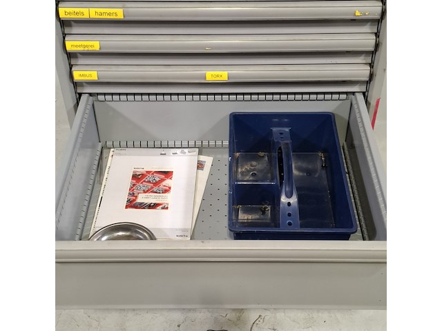 Gereedschapswagen met inhoud, lista - afbeelding 16 van  24