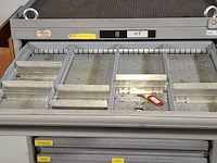 Gereedschapswagen met inhoud, lista - afbeelding 18 van  24