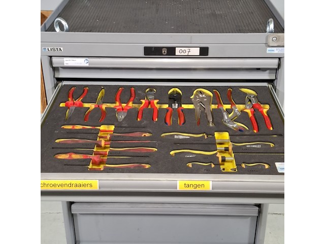 Gereedschapswagen met inhoud, lista - afbeelding 9 van  26