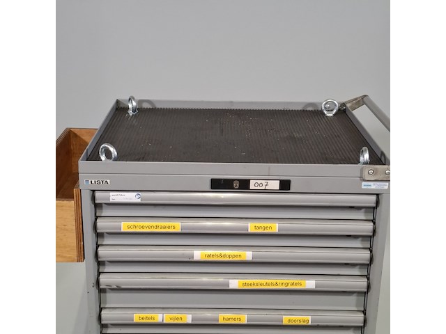 Gereedschapswagen met inhoud, lista - afbeelding 12 van  26