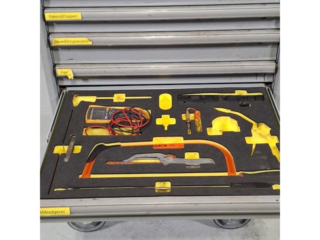 Gereedschapswagen met inhoud, lista - afbeelding 20 van  22