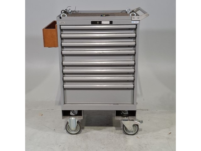 Gereedschapswagen met inhoud, lista - afbeelding 1 van  24