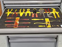 Gereedschapswagen met inhoud, lista - afbeelding 19 van  24