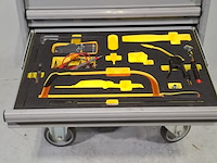 Gereedschapswagen met inhoud, lista - afbeelding 23 van  24