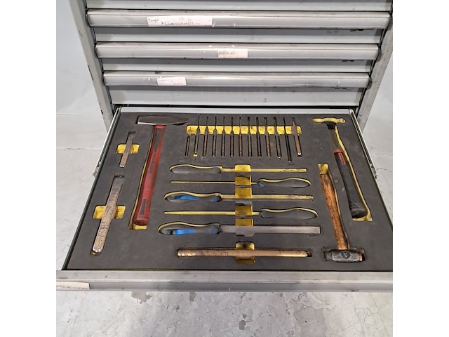 Gereedschapswagen met inhoud, lista - afbeelding 6 van  9