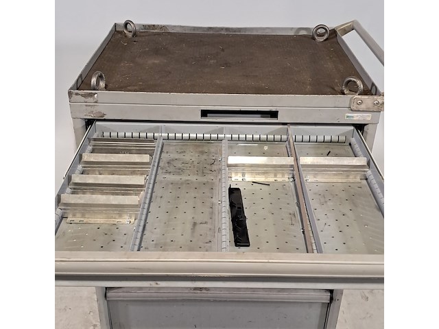 Gereedschapswagen met inhoud, lista - afbeelding 4 van  11