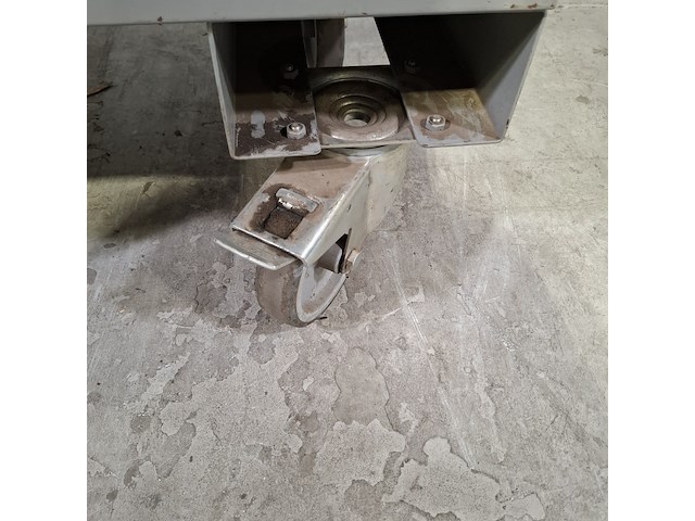 Gereedschapswagen met inhoud, lista - afbeelding 8 van  8