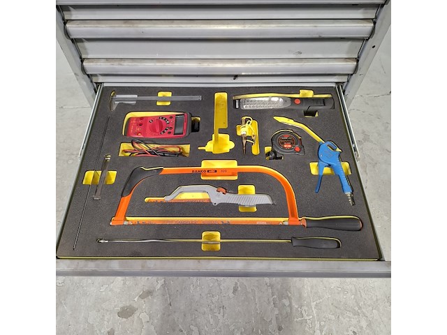 Gereedschapswagen met inhoud, lista - afbeelding 2 van  12