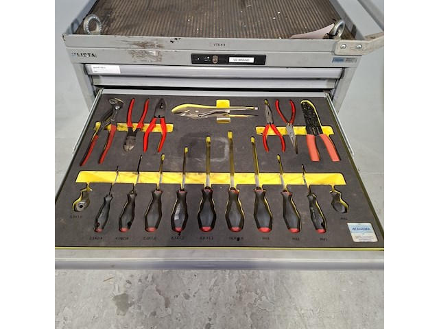 Gereedschapswagen met inhoud, lista - afbeelding 9 van  12