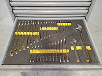 Gereedschapswagen met inhoud, lista - afbeelding 11 van  12