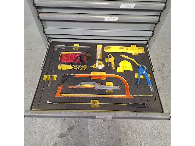 Gereedschapswagen met inhoud, lista - afbeelding 2 van  12