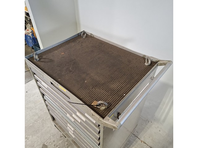 Gereedschapswagen met inhoud, lista - afbeelding 7 van  12