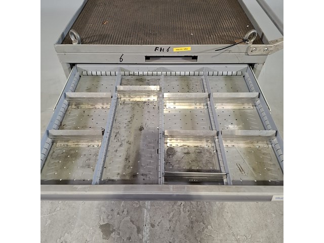 Gereedschapswagen met inhoud, lista - afbeelding 8 van  12