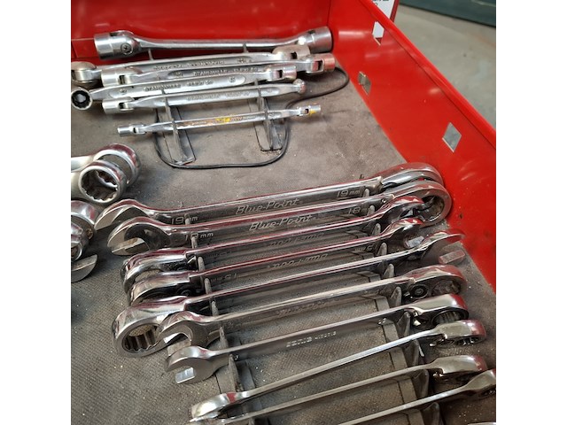 Gereedschapswagen met inhoud snap-on - afbeelding 9 van  11