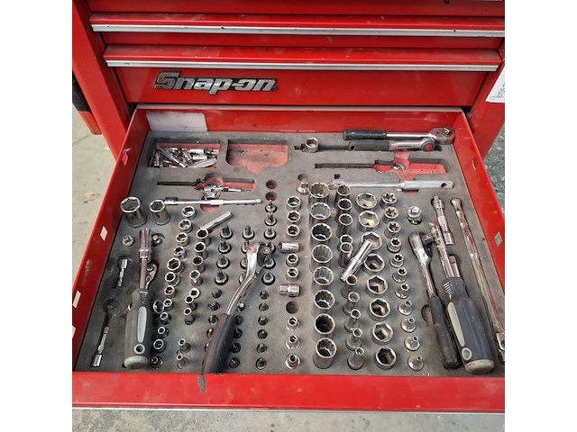 Gereedschapswagen met inhoud snap-on - afbeelding 10 van  11