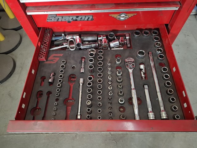 Gereedschapswagen met inhoud snap-on - afbeelding 8 van  13