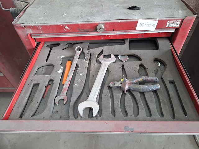 Gereedschapswagen met inhoud snap-on - afbeelding 3 van  9