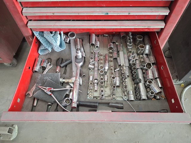 Gereedschapswagen met inhoud snap-on - afbeelding 6 van  9