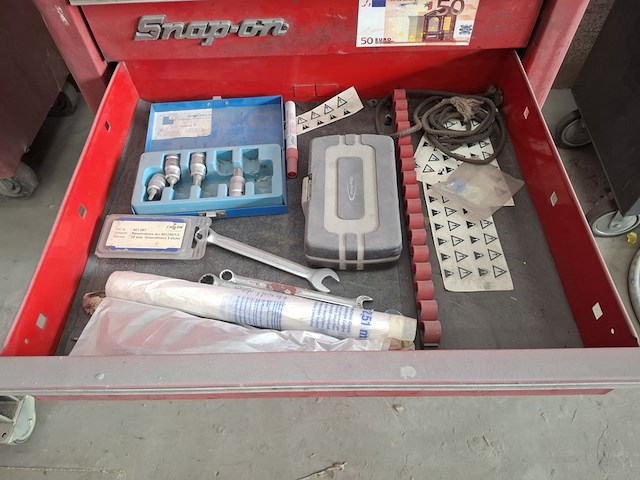 Gereedschapswagen met inhoud snap-on - afbeelding 7 van  9