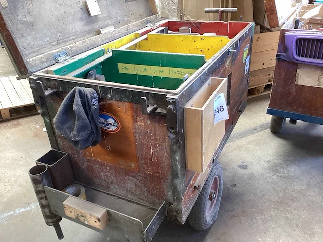 Gereedschapswagen met inhoud - afbeelding 5 van  10