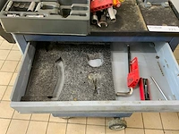 Gereedschapswagen met inhoud - afbeelding 11 van  11